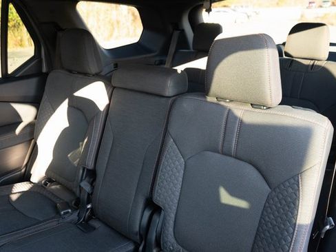 Certified 2024 Honda Pilot Sport image 18