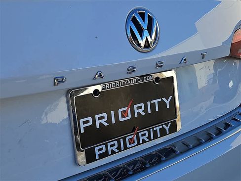 Used 2022 Volkswagen Passat 2.0T SE image 27