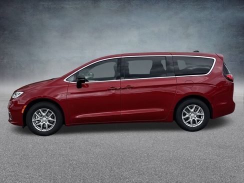 New 2026 Chrysler Pacifica Select image 3