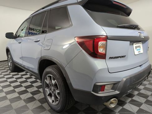 Certified 2022 Honda Passport TrailSport image 2
