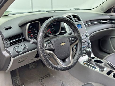 Used 2015 Chevrolet Malibu LS FWD image 12