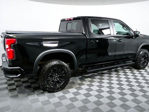 Used 2022 Chevrolet Silverado 1500 ZR2 w/ Technology Package AWD/4WD image 2
