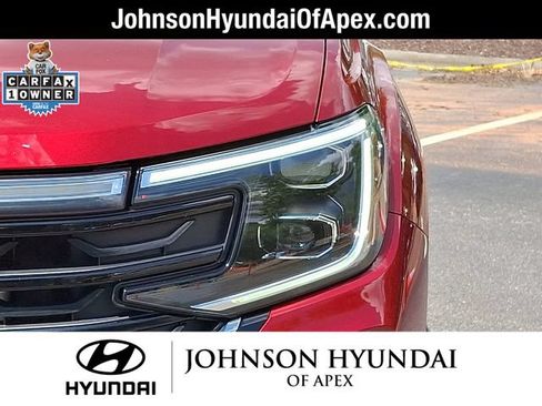 Used 2024 Volkswagen Atlas Cross Sport SE w/ Panoramic Sunroof Package FWD image 31