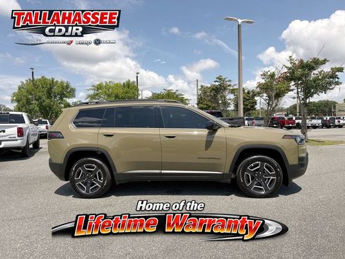 New 2026 Jeep Cherokee Laredo AWD/4WD image 2