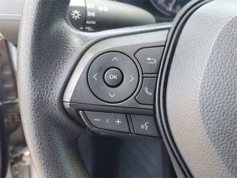 Used 2024 Toyota RAV4 XLE image 23