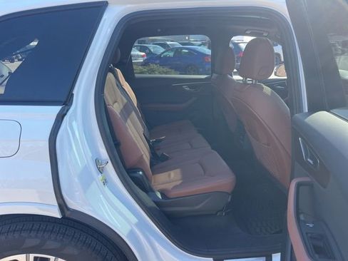 Used 2025 Audi Q7 2.0T Premium w/ Convenience Plus Package image 33