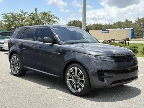 New 2026 Land Rover Range Rover Sport SE AWD/4WD image 7