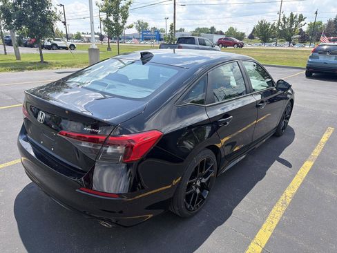 Used 2023 Honda Civic Sport image 11