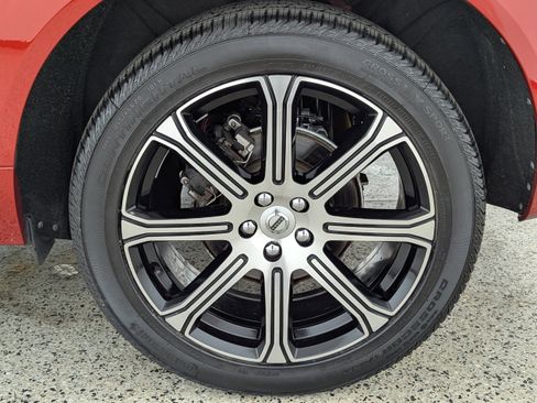 Used 2018 Volvo XC60 T5 Inscription w/ Convenience Package image 22
