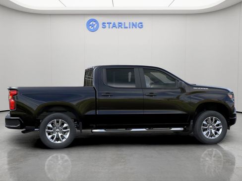 Used 2025 Chevrolet Silverado 1500 Custom RWD image 5