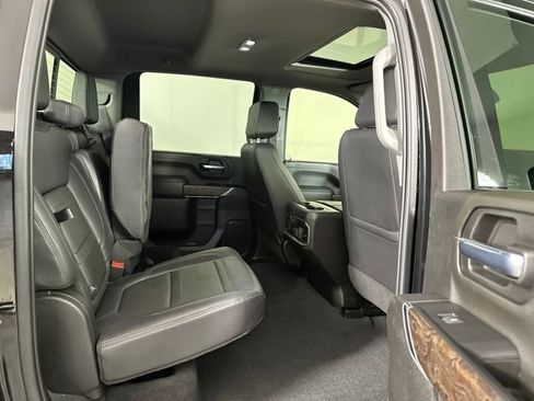 Used 2023 GMC Sierra 2500 Denali w/ Denali Black Diamond Edition image 27
