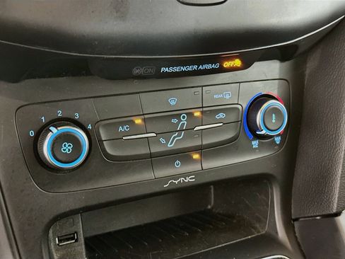 Used 2016 Ford Focus ST FWD image 22