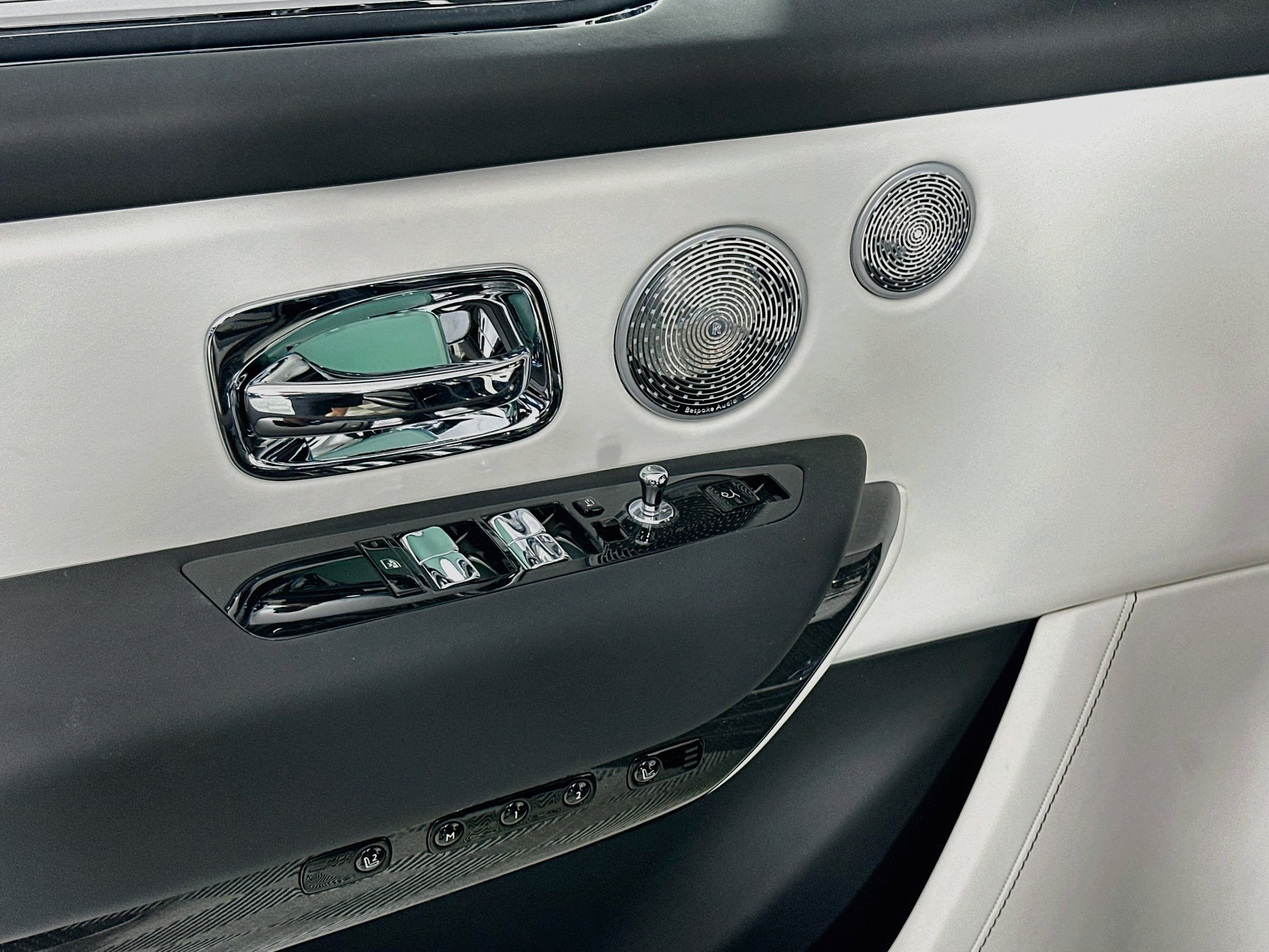 New 2027 Rolls-Royce Cullinan Black Badge AWD/4WD image 16