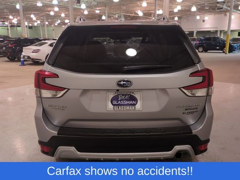 Certified 2023 Subaru Forester Touring AWD/4WD image 4