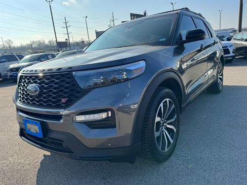 Used 2020 Ford Explorer ST w/ Premium Technology Package image 8