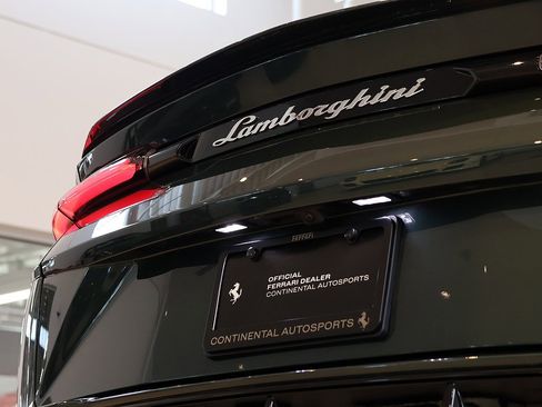 Used 2023 Lamborghini Urus S image 26