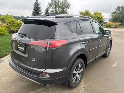 Used 2017 Toyota RAV4 XLE AWD/4WD image 3