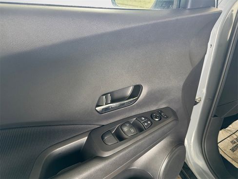 Used 2024 Nissan Kicks SV image 14