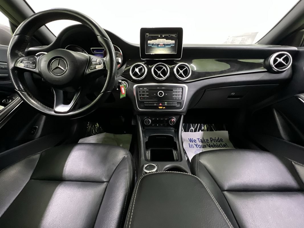 Used 2015 Mercedes-Benz CLA 250 image 17