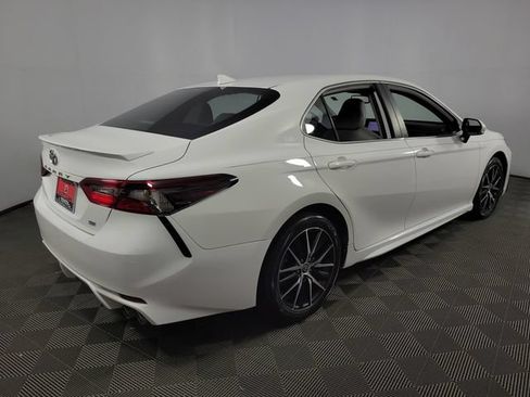 Used 2023 Toyota Camry SE w/ Convenience Package FWD image 8