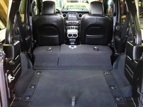 Used 2020 Jeep Wrangler Unlimited Sahara w/ Safety Group image 25