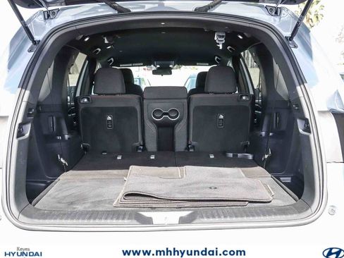 Used 2025 Honda Pilot Sport image 21