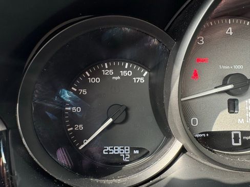 Used 2022 Porsche Macan S image 44