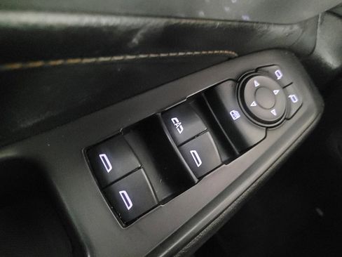 Used 2020 Chevrolet Traverse LT FWD image 27
