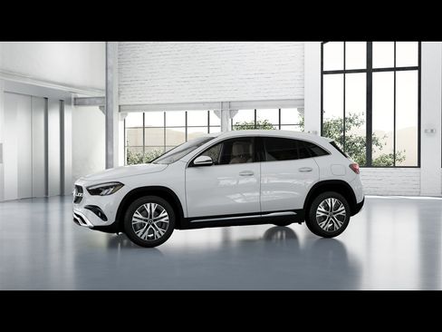 Certified 2026 Mercedes-Benz GLA 250 4MATIC image 31