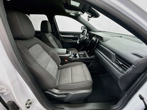 Used 2025 GMC Terrain Elevation FWD image 30