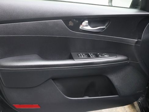 Used 2022 Kia Forte GT-Line w/ GT-Line Premium Package image 16