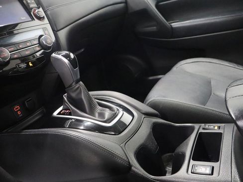 Used 2017 Nissan Rogue SL w/ SL Premium Package AWD/4WD image 31