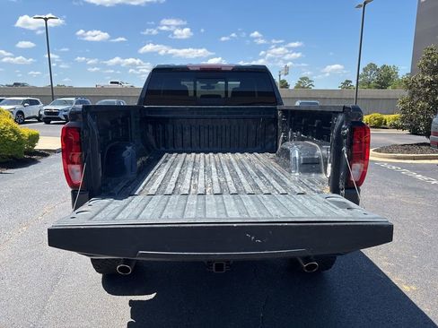 Used 2019 GMC Sierra 1500 Elevation w/ Elevation Value Package AWD/4WD image 6