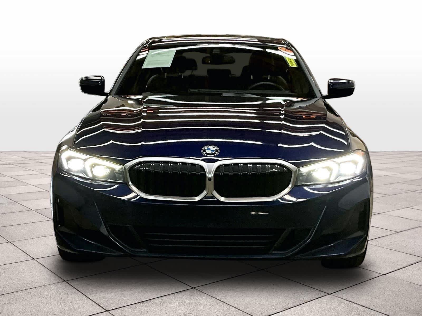 Used 2024 BMW 330i xDrive Sedan w/ Premium Package AWD/4WD image 3