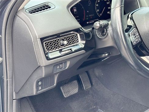 Used 2022 Honda Civic EX-L image 10