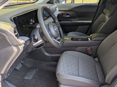 New 2026 Nissan Kicks SV image 19