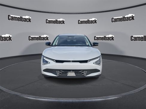 Certified 2025 Kia EV6 Light image 2