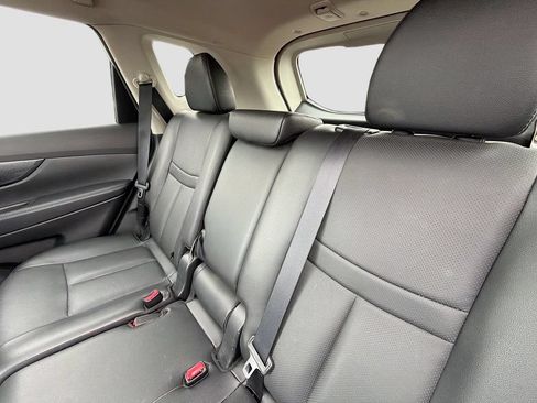 Used 2016 Nissan Rogue SL w/ SL Premium Package AWD/4WD image 11