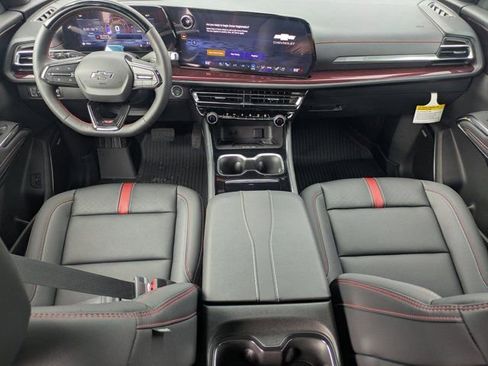 New 2026 Chevrolet Traverse RS w/ LPO, Floor Liner Package image 16