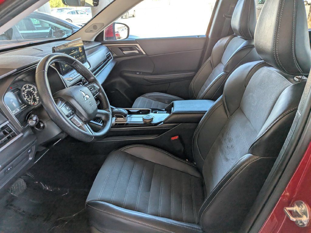 Used 2025 Mitsubishi Outlander SE AWD/4WD image 15