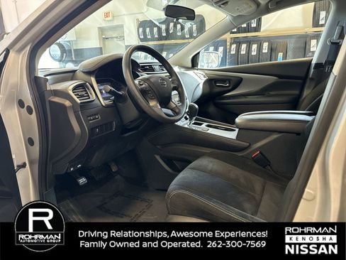 Used 2019 Nissan Murano S image 5