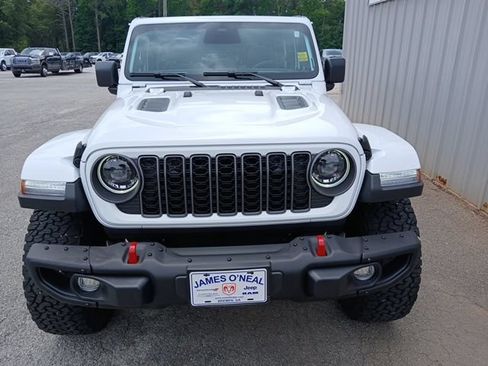 Used 2026 Jeep Wrangler Unlimited Rubicon w/ Safety Group AWD/4WD image 13