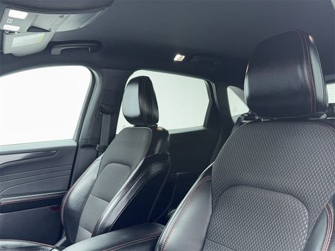 Used 2023 Ford Escape ST-Line image 34