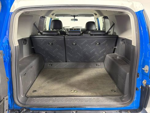 Used 2007 Toyota FJ Cruiser 4WD image 19