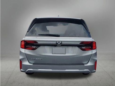 New 2026 Honda Odyssey EX-L image 3