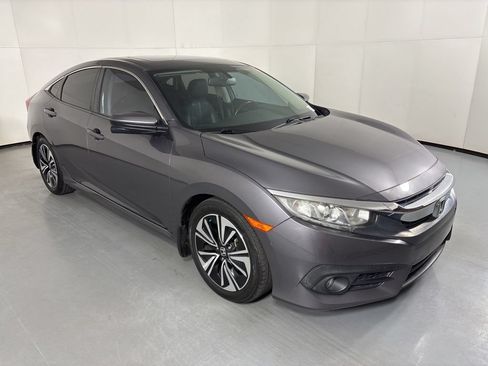 Used 2017 Honda Civic EX-L image 2