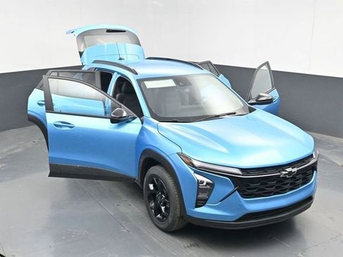 New 2026 Chevrolet Trax LT w/ Driver Confidence Package FWD image 46