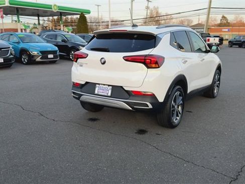 Certified 2023 Buick Encore GX Select image 8