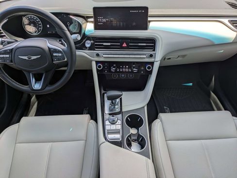 Used 2024 Genesis G70 2.5T AWD/4WD image 17