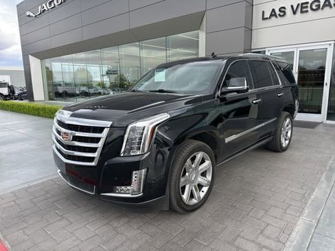 Used 2019 Cadillac Escalade Premium Luxury AWD/4WD image 1